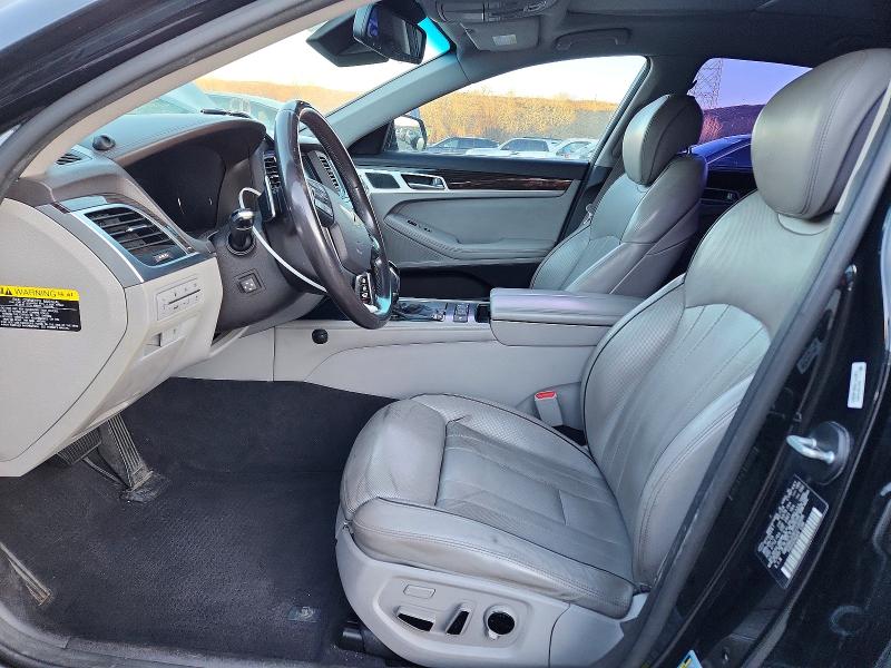 Photo 7 from auction – 2015 HYUNDAI GENESIS with VIN KMHGN4JE8FU100586