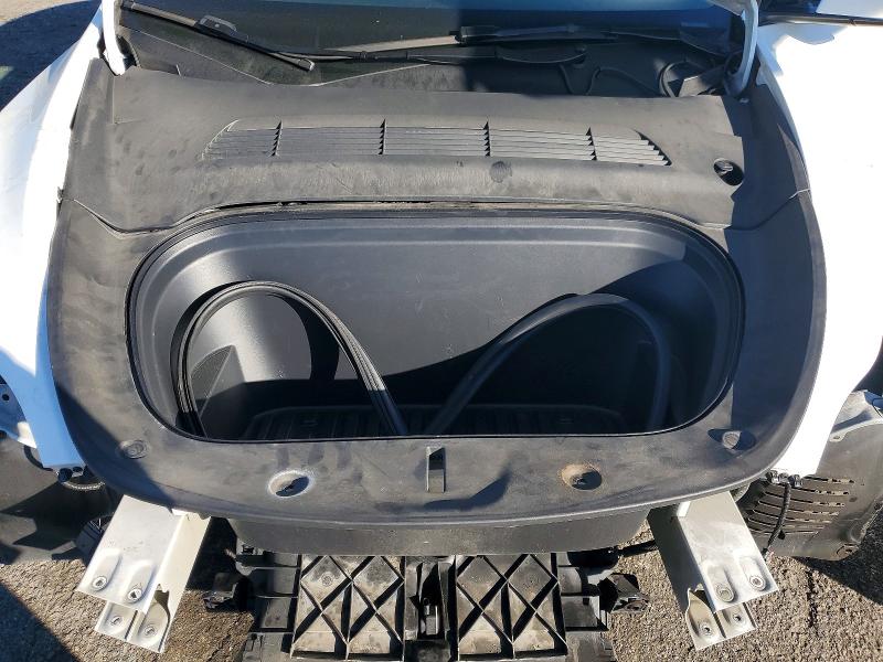 Photo 12 from auction – 2024 TESLA MODEL Y with VIN 7SAYGDEE0RA239962