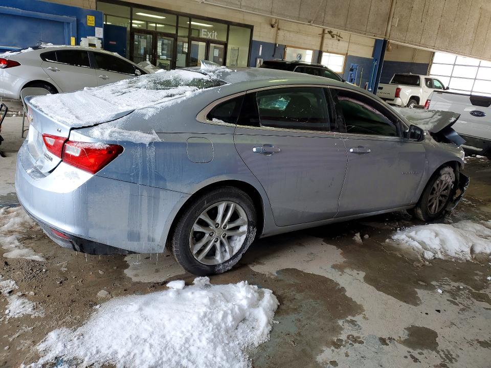 Photo 3 from auction – 2017 CHEVROLET MALIBU LT with VIN 1G1ZE5ST0HF235366