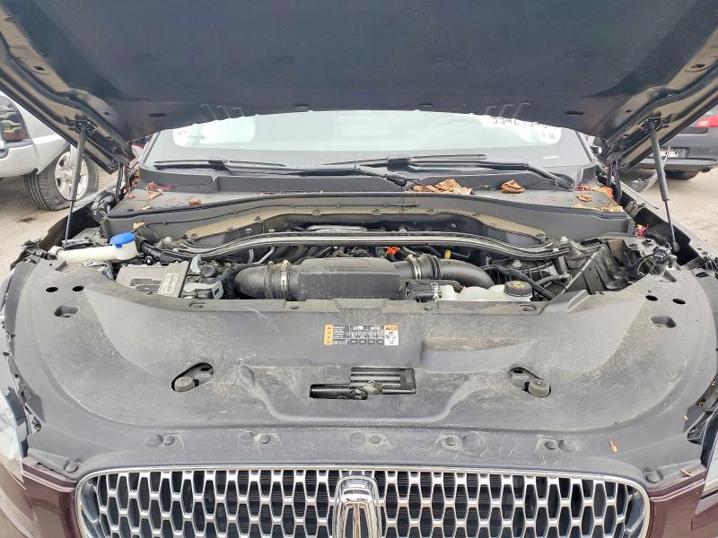 Photo 11 from auction – 2023 LINCOLN AVIATOR with VIN 5LM5J6XC5PGL04246