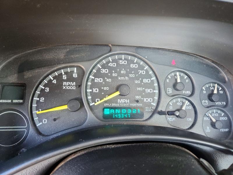 Photo 9 from auction – 2000 CHEVROLET SILVERADO with VIN 1GCEC14W5YE102720
