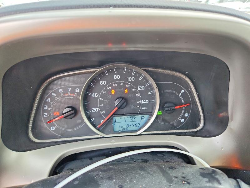 Photo 9 from auction – 2015 TOYOTA RAV4 LE with VIN 2T3BFREV0FW229721