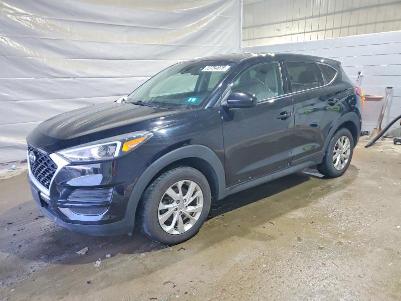 HYUNDAI TUCSON SE 2019 with VIN KM8J2CA48KU898033 - Photo from auction