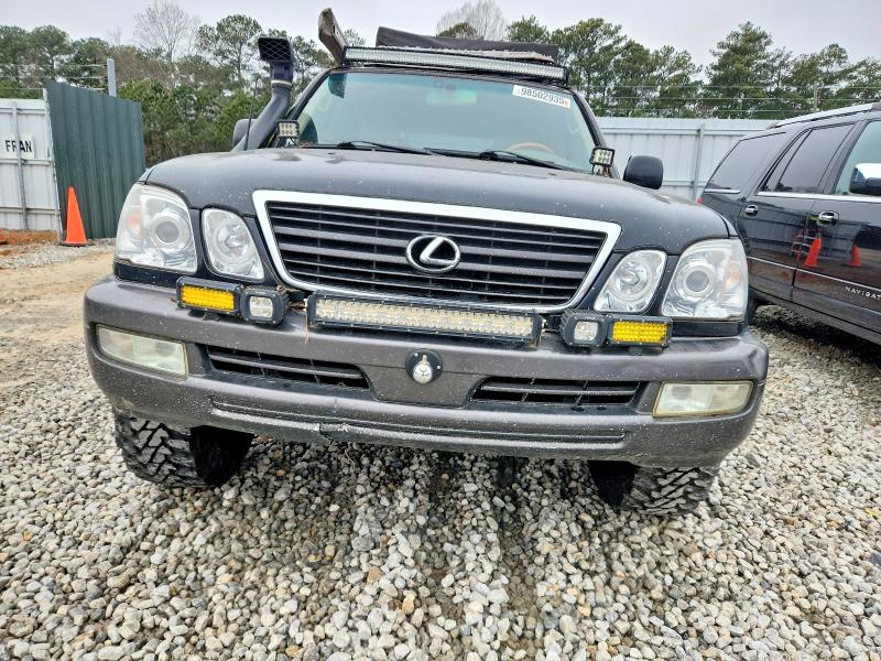 Photo 5 from auction – 2004 LEXUS LX 470 with VIN JTJHT00W643535592