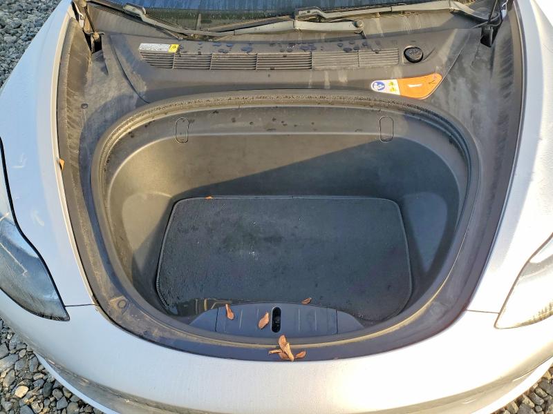 Photo 11 from auction – 2018 TESLA MODEL 3 with VIN 5YJ3E1EA2JF015270