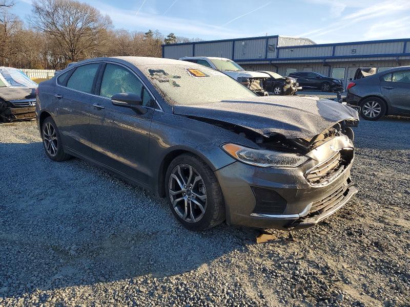 Photo 4 from auction – 2019 FORD FUSION with VIN 3FA6P0CD7KR151110