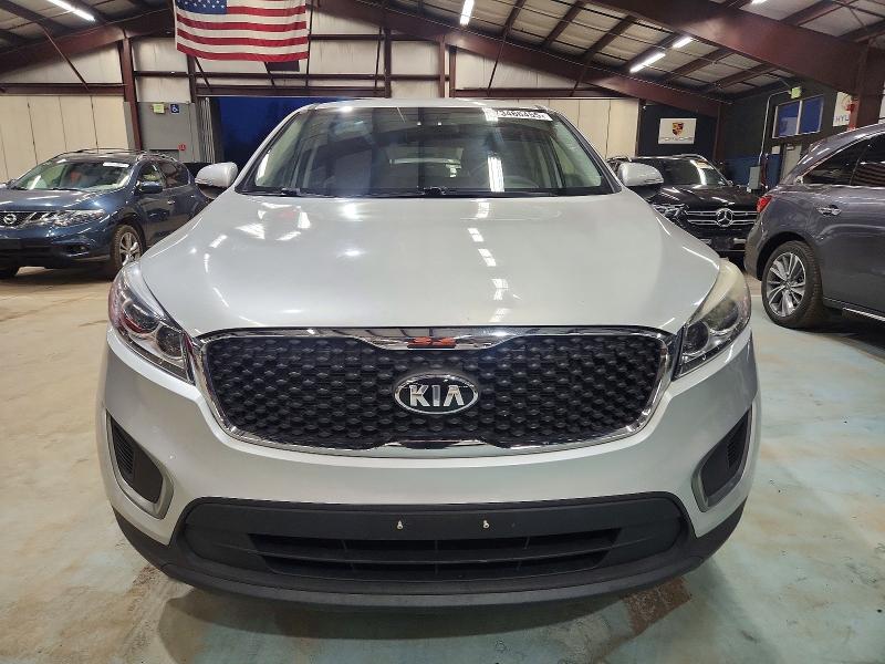 Photo 5 from auction – 2016 KIA SORENTO LX with VIN 5XYPG4A30GG139334