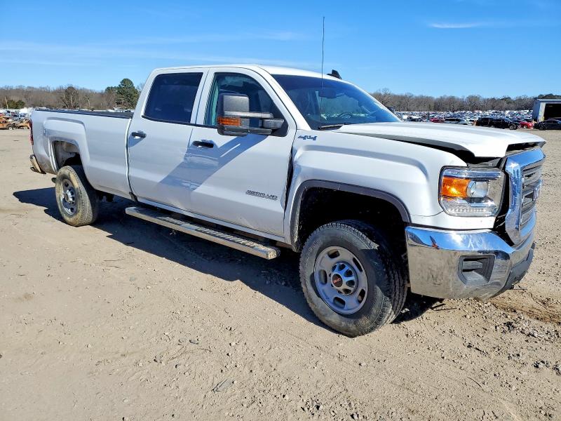 صورة رقم 4 من المزاد - 2017 GMC 2500 مع VIN 1GT12REG4HF127691