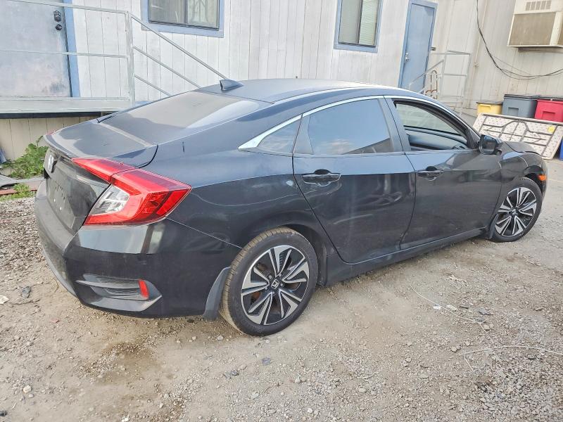 Photo 3 from auction – 2016 HONDA CIVIC EXL with VIN 19XFC1F73GE204904