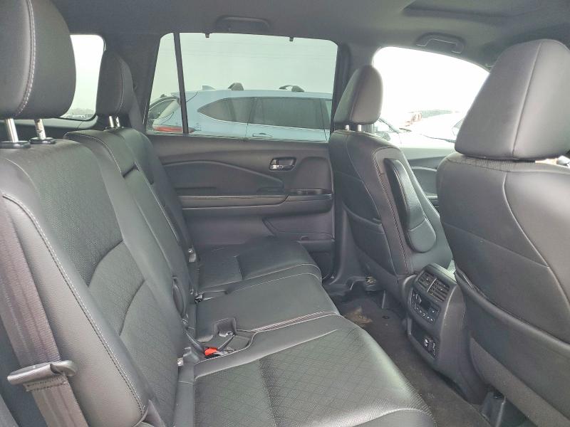 Photo 10 from auction – 2019 HONDA PASSPORT with VIN 5FNYF7H97KB006539