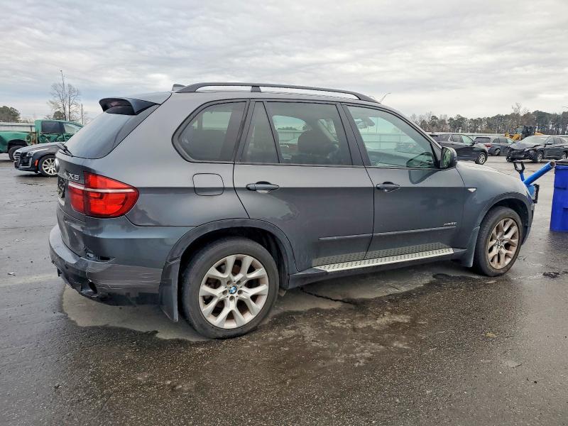 Photo 3 from auction – 2012 BMW X5 XDRIVE3 with VIN 5UXZV4C58CL764963