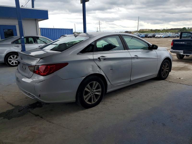 Photo 3 from auction – 2013 HYUNDAI SONATA GLS with VIN 5NPEB4AC6DH634535