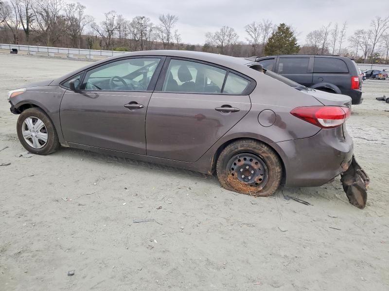 Photo 2 from auction – 2017 KIA FORTE LX with VIN 3KPFK4A71HE157305