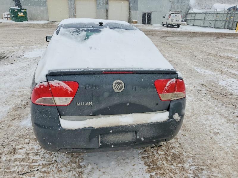 Photo 6 from auction – 2010 MERCURY MILAN with VIN 3MEHM0HA3AR623956