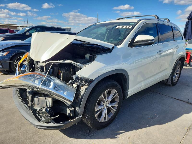 TOYOTA HIGHLANDER 2015 with VIN 5TDKKRFH8FS113267 - Photo from auction