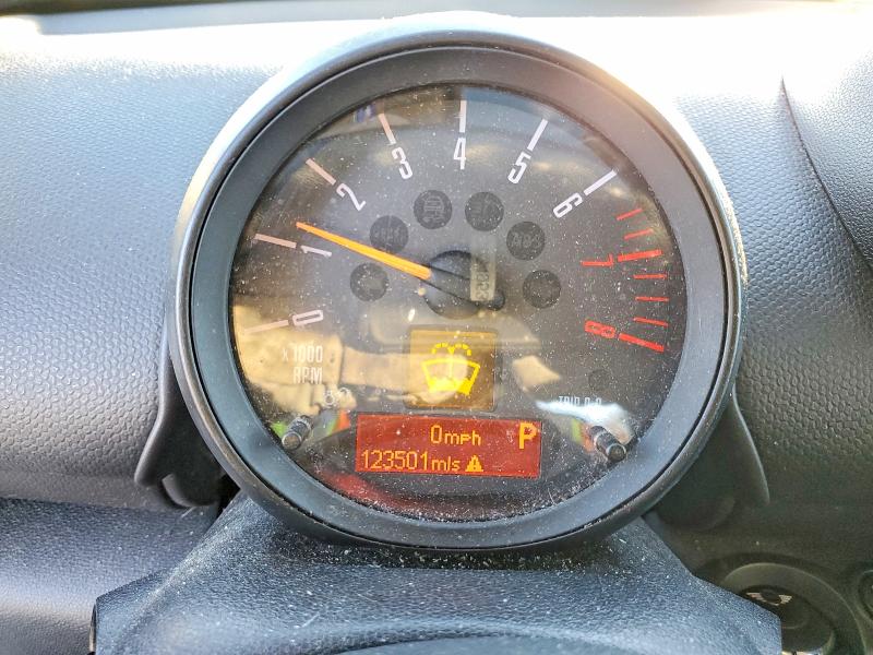 Photo 9 from auction – 2015 MINI COOPER S C with VIN WMWZC5C50FWP47829