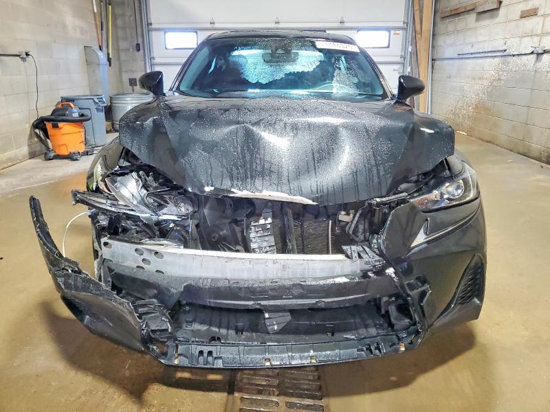 Photo 5 from auction – 2019 LEXUS IS with VIN JTHC81D29K5036247