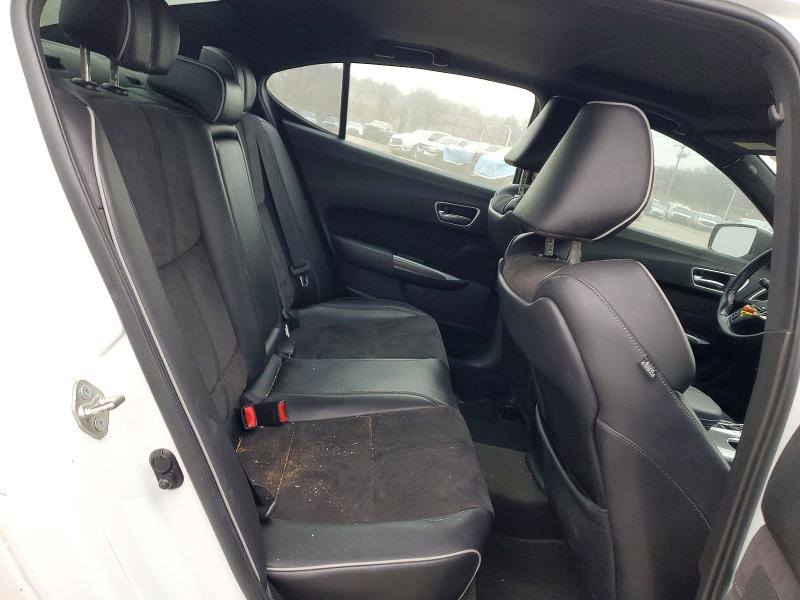 Photo 10 from auction – 2018 ACURA TLX TECH+A with VIN 19UUB2F67JA001193
