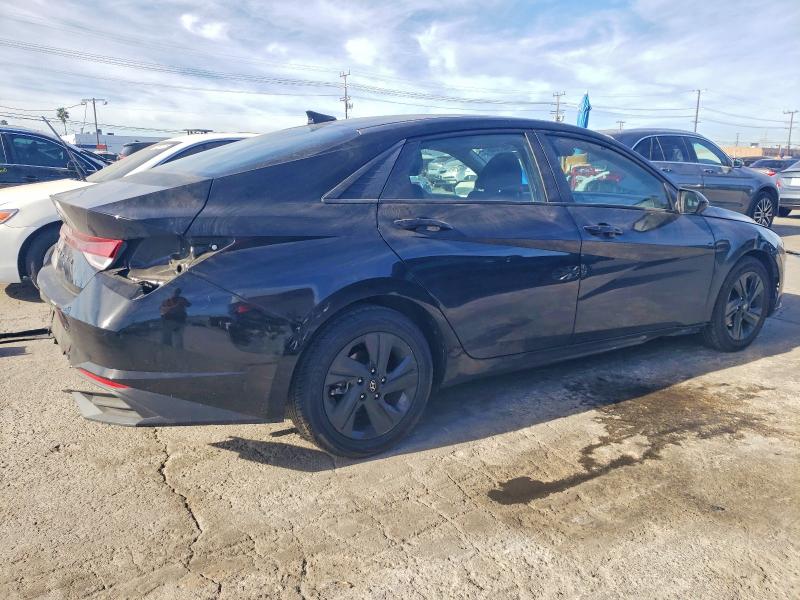 Photo 3 from auction – 2022 HYUNDAI ELANTRA with VIN KMHLS4AG4NU313462