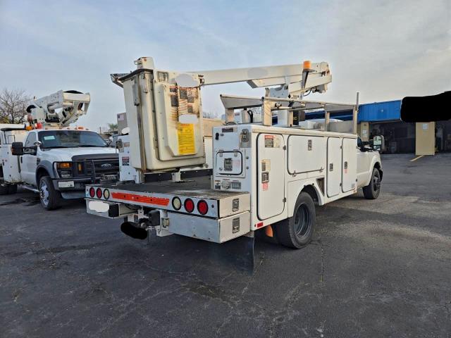 Photo 4 from auction – 2012 FORD F350 SUPER with VIN 1FDRF3G64CEA15668