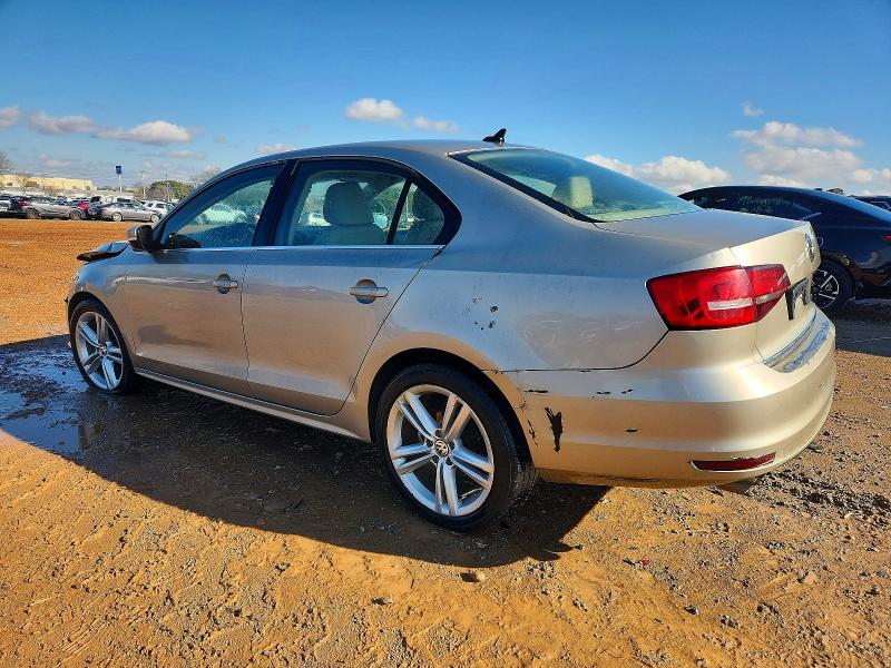 Photo 2 from auction – 2015 VOLKSWAGEN JETTA TDI with VIN 3VWLA7AJ9FM286735