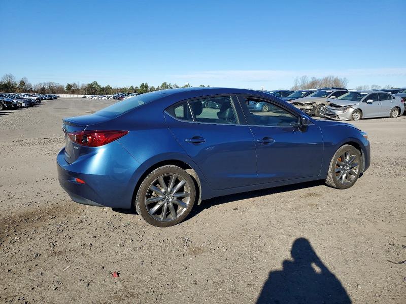 Photo 3 from auction – 2018 MAZDA 3 TOURING with VIN 3MZBN1V39JM193117