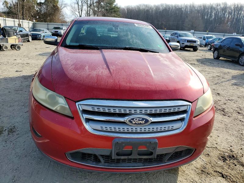 Zdjęcie 5 z aukcji – 2011 FORD TAURUS LIM z VIN 1FAHP2FW9BG132258