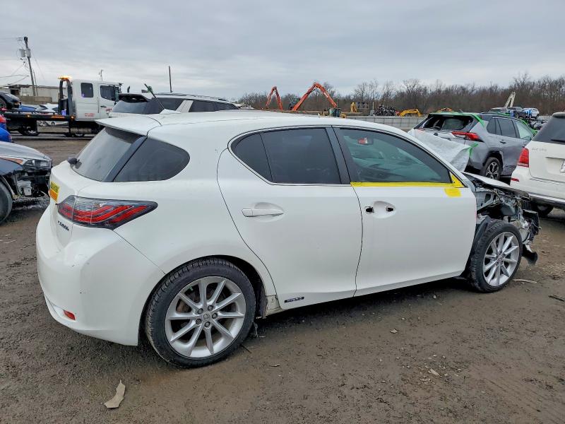Photo 3 from auction – 2012 LEXUS CT 200 with VIN JTHKD5BH2C2079417
