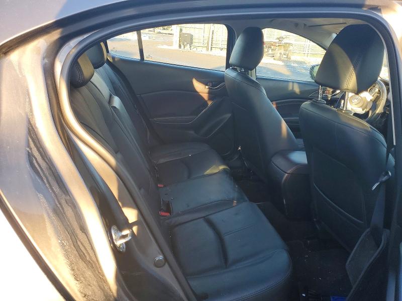 Photo 10 from auction – 2018 MAZDA 3 with VIN 3MZBN1W36JM178458
