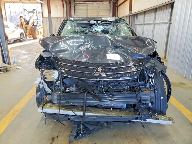 Photo 5 from auction – 2024 MITSUBISHI OUTLANDER with VIN JA4J4VA89RZ078807