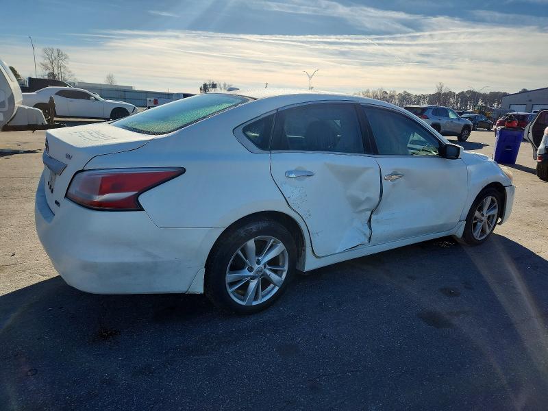 Photo 3 from auction – 2014 NISSAN ALTIMA 2.5 with VIN 1N4AL3AP2EC268276