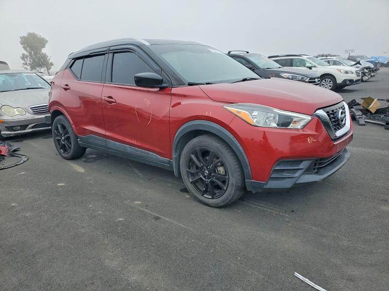 Photo 4 from auction – 2019 NISSAN KICKS S with VIN 3N1CP5CU3KL507052
