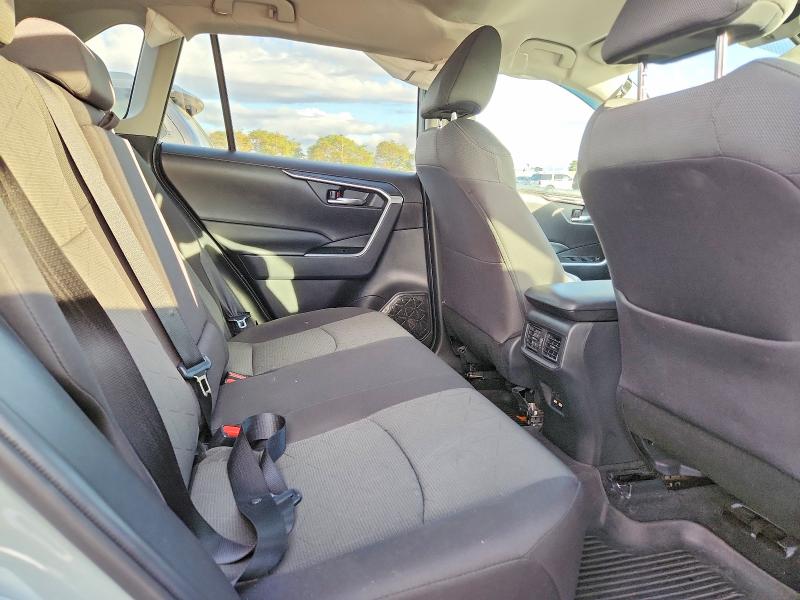 Photo 11 from auction – 2021 TOYOTA RAV4 XLE with VIN 2T3W1RFV6MW155815
