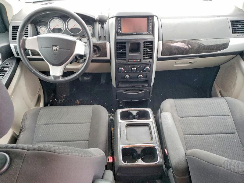 Photo 8 from auction – 2010 DODGE GRAND CARA with VIN 2D4RN4DX3AR410213