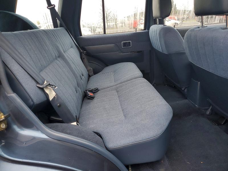 Photo 11 from auction – 1995 NISSAN PATHFINDER with VIN JN8HD17Y6SW095743
