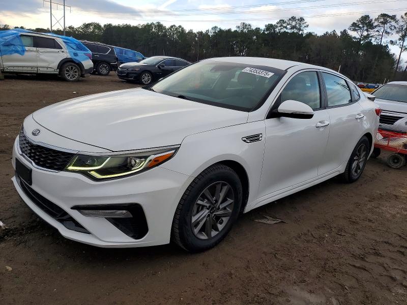 KIA OPTIMA 2019 with VIN 5XXGT4L32KG338441 - Photo from auction