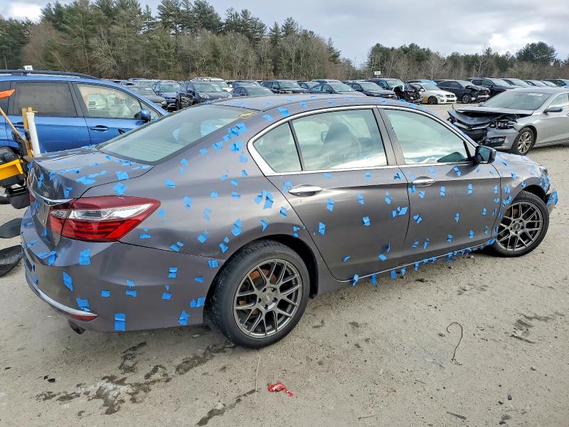 Photo 3 from auction – 2017 HONDA ACCORD with VIN 1HGCR2F39HA283764
