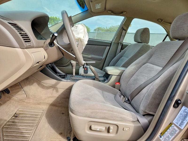 Photo 7 from auction – 2004 TOYOTA CAMRY with VIN 4T1BF32K74U064392