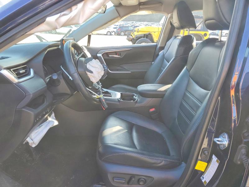 Photo 6 from auction – 2020 TOYOTA RAV4 with VIN JTMC1RFV3LD045755