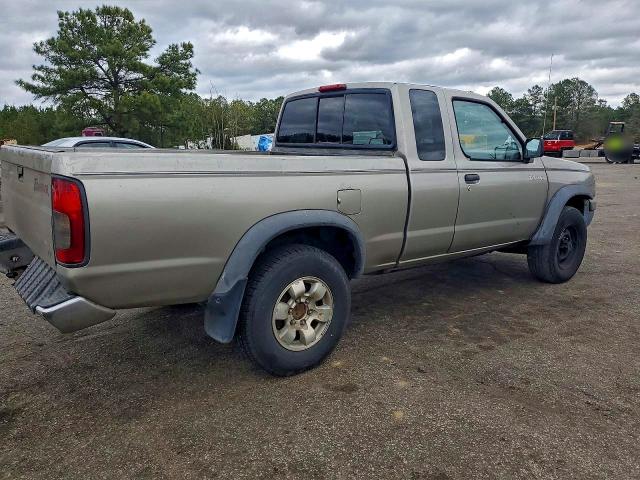 Photo 3 from auction – 2000 NISSAN FRONTIER with VIN 1N6DD26Y8YC384485