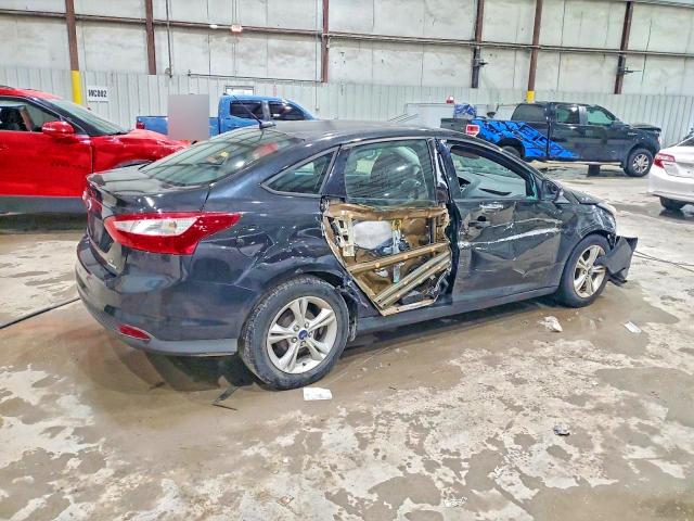 Photo 3 from auction – 2014 FORD FOCUS with VIN 1FADP3F2XEL414972