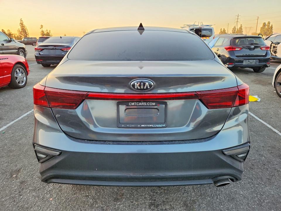 Photo 6 from auction – 2019 KIA FORTE with VIN 3KPF24AD0KE115141