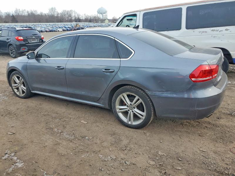 Photo 2 from auction – 2014 VOLKSWAGEN PASSAT SE with VIN 1VWBT7A36EC051104
