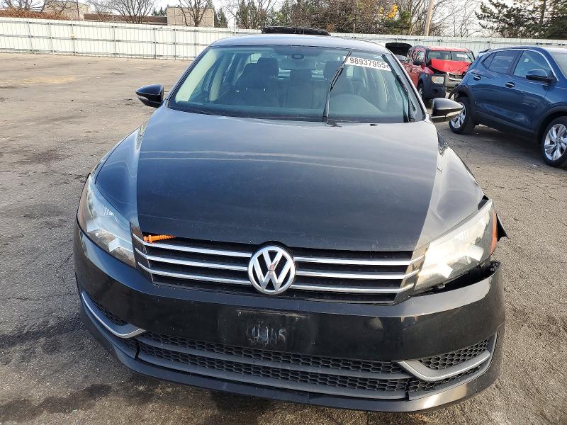 Photo 5 from auction – 2012 VOLKSWAGEN PASSAT S with VIN 1VWAP7A37CC003706