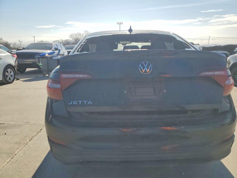 Photo 6 from auction – 2024 VOLKSWAGEN JETTA with VIN 3VWBM7BU2RM053778