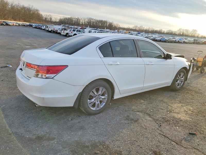 Photo 3 from auction – 2012 HONDA ACCORD with VIN 1HGCP2F62CA194854