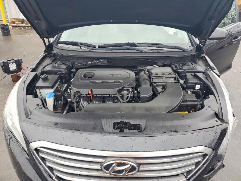 Photo 11 from auction – 2017 HYUNDAI SONATA SE with VIN 5NPE24AF7HH579321