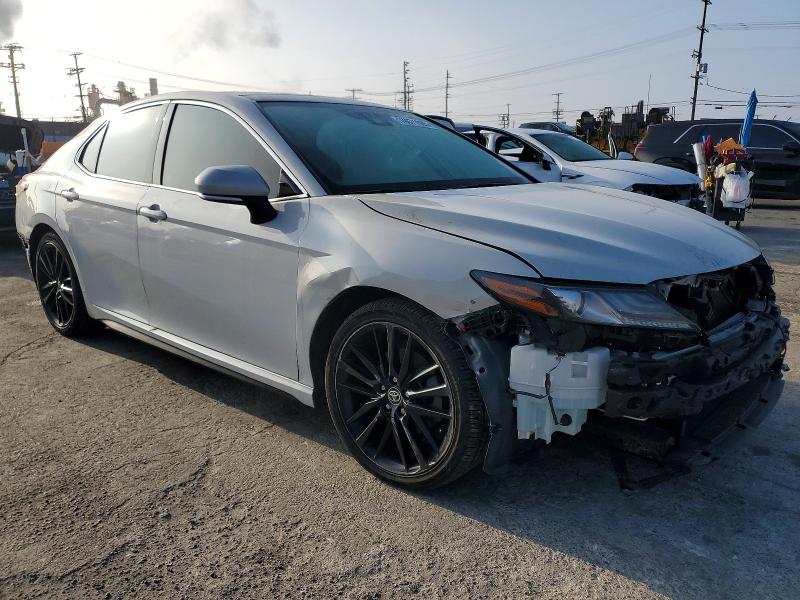 Photo 4 from auction – 2022 TOYOTA CAMRY with VIN 4T1K61AK7NU024658