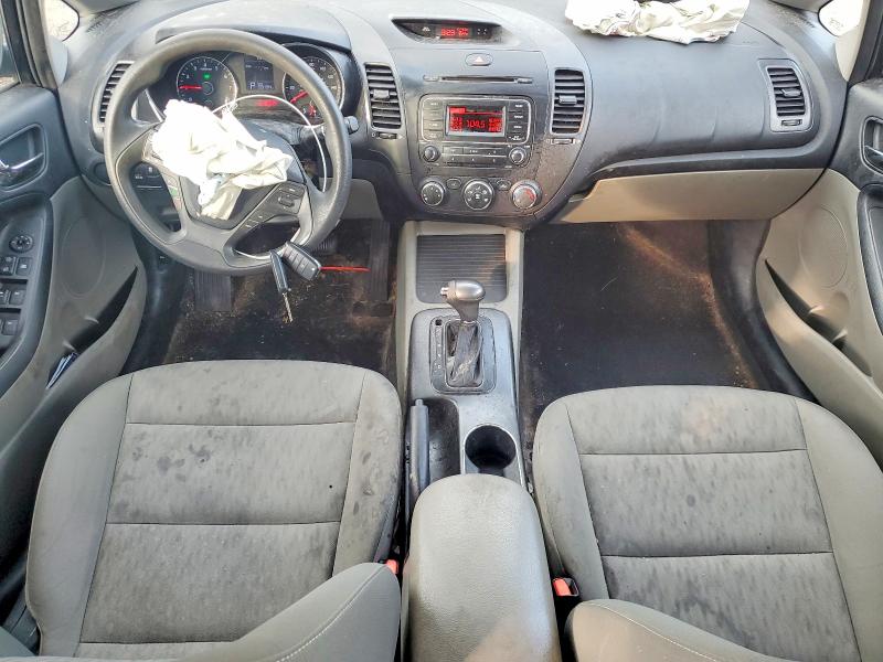 Photo 8 from auction – 2016 KIA FORTE LX with VIN KNAFK4A60G5552252