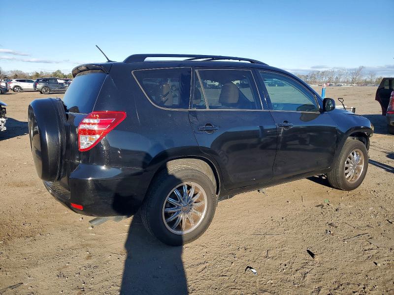 Photo 3 from auction – 2011 TOYOTA RAV4 with VIN 2T3ZF4DV7BW106141